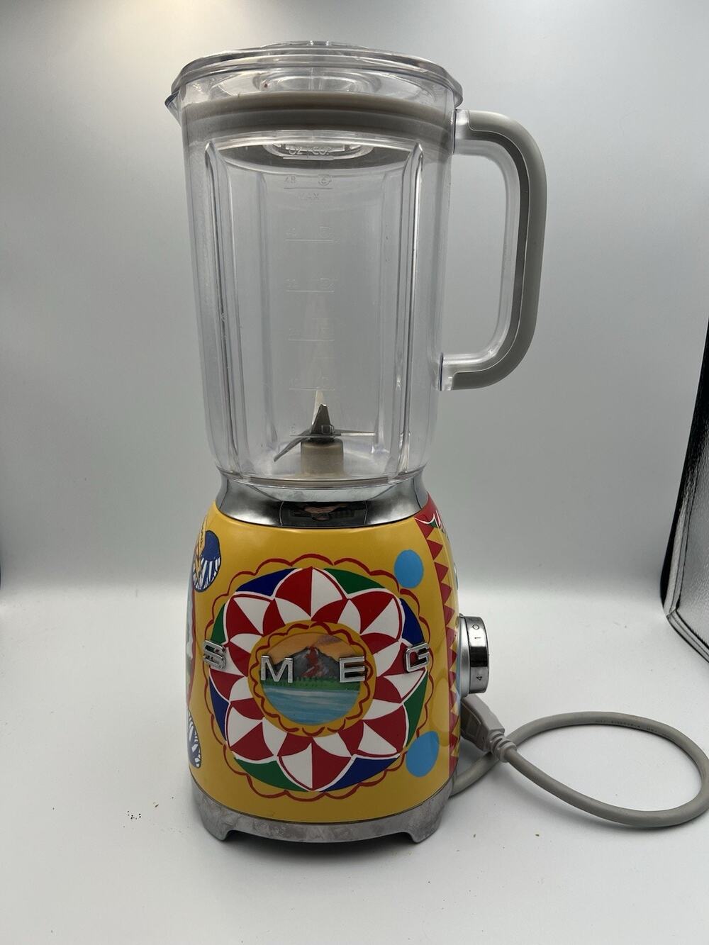 SMEG x Dolce&Gabbana Sicily Is My Love Blender